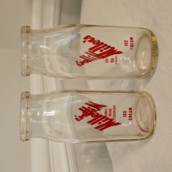 Two Miller's Milk Bottles Vintage Excellent Condition - Picture 3 of 12
